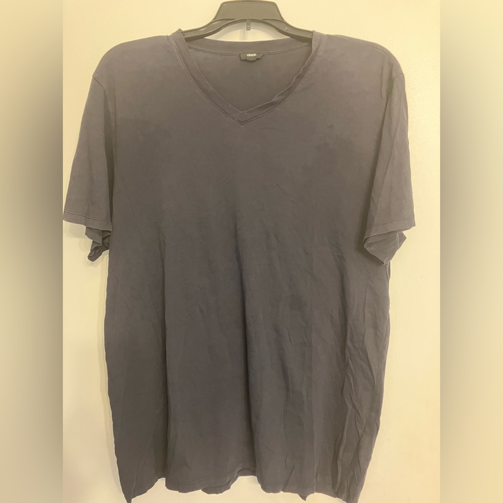 VIINCE. V-neck Tee